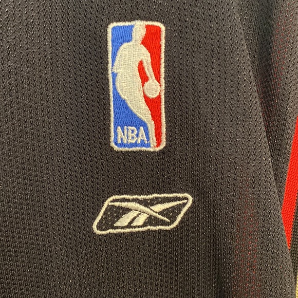 Allen Iverson Jersey - Picture 4 of 7